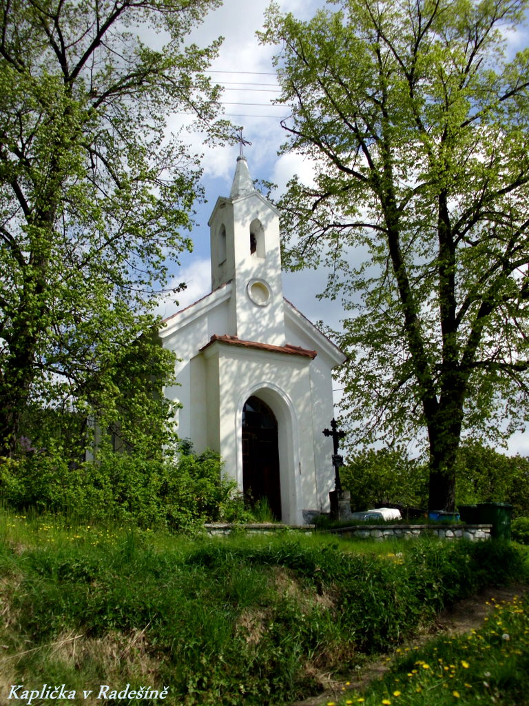 Kaplička v Radešíně